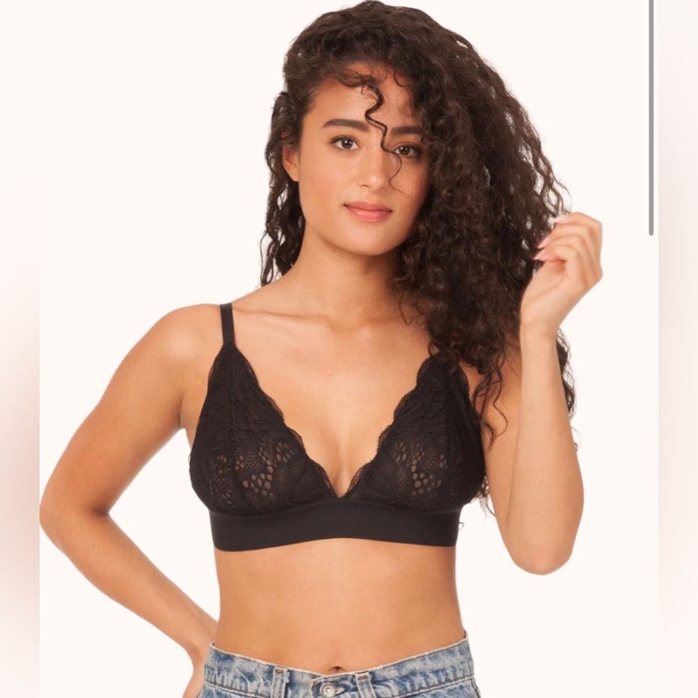 NWOT Lively Black Lace Bralette Size Small